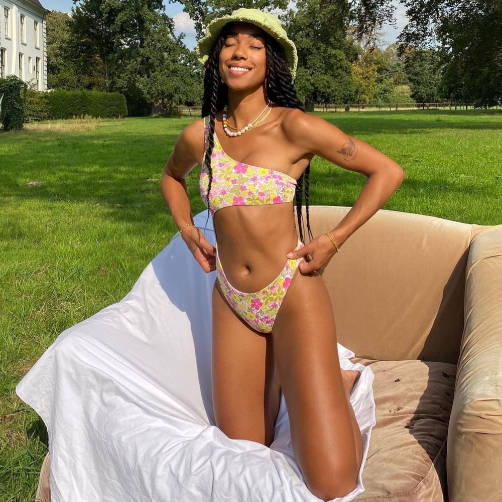 FRANKIES BIKINIS: Cash one piece in Mai Tai print